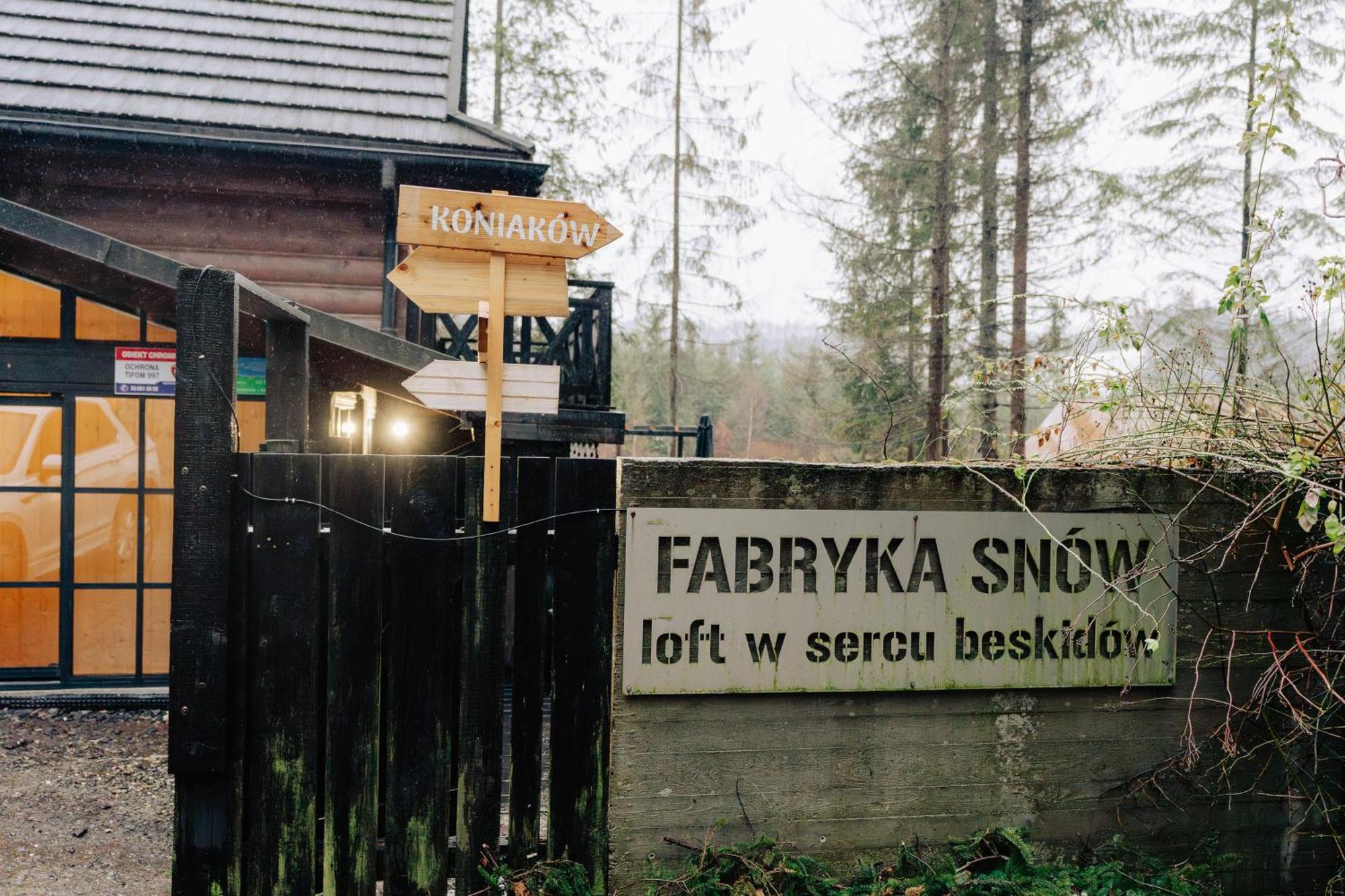 Fabryka Snow Loft W Sercu Beskidow 伊斯泰布纳 外观 照片