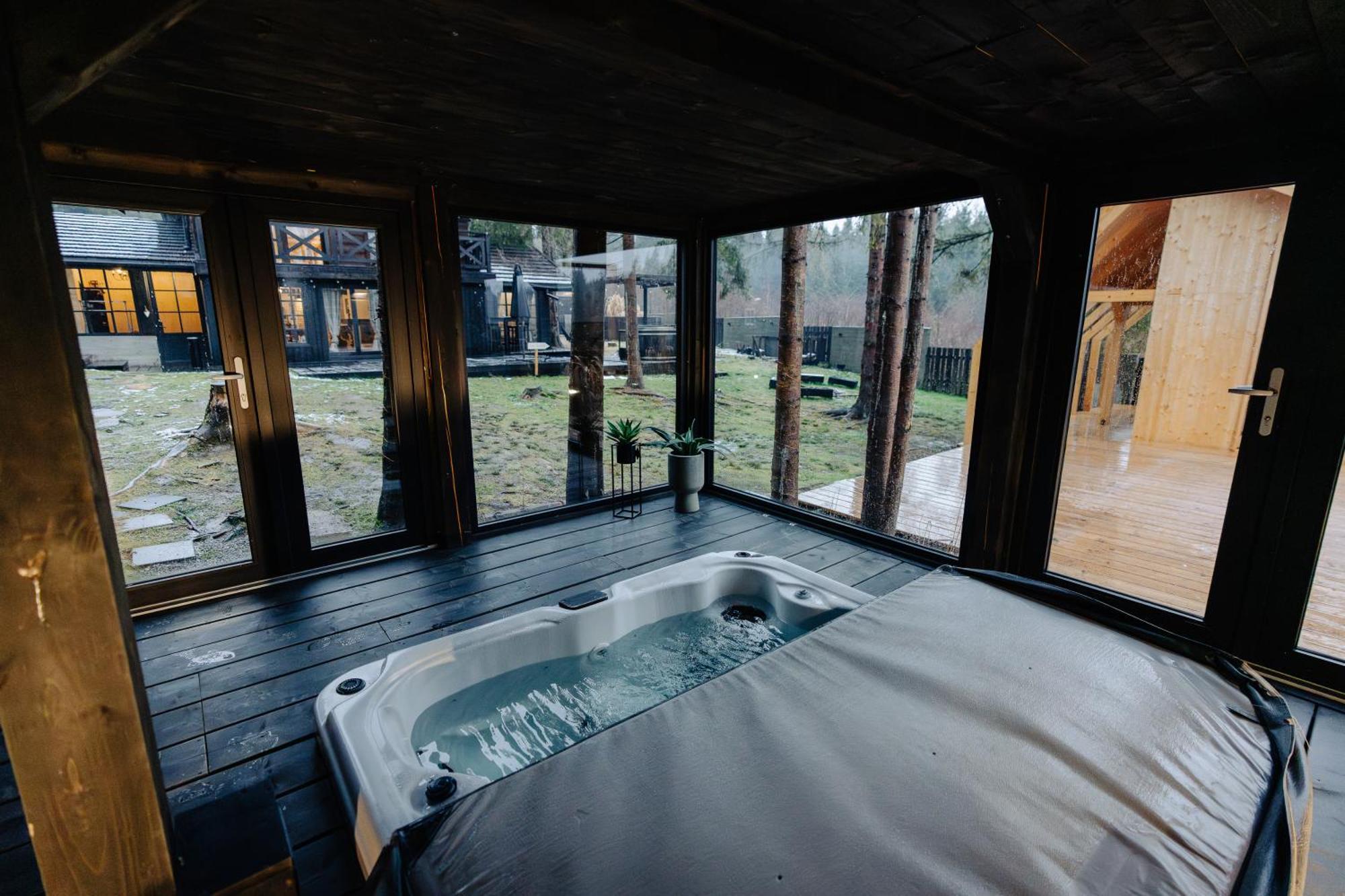Fabryka Snow Loft W Sercu Beskidow 伊斯泰布纳 外观 照片